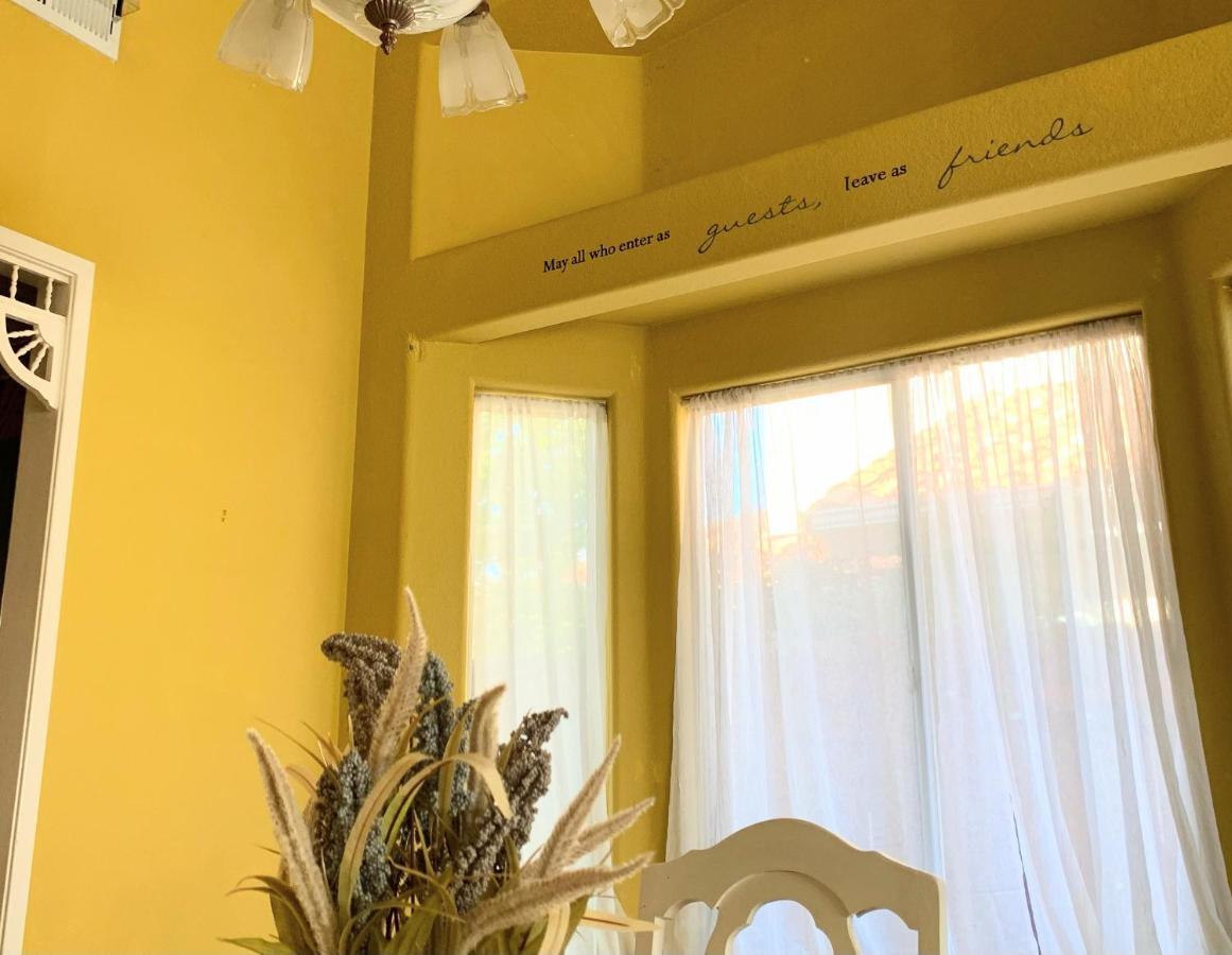 Festive Haven Room Hemet Esterno foto
